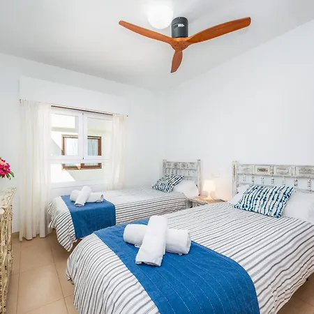 Tonia 포엔샤 항구